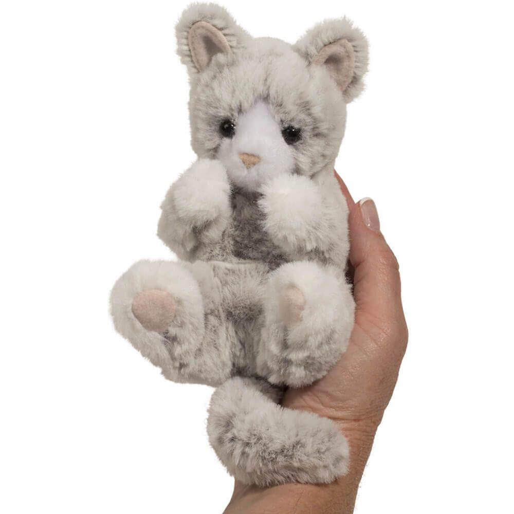 Douglas Toys Lil 'manciata peluche