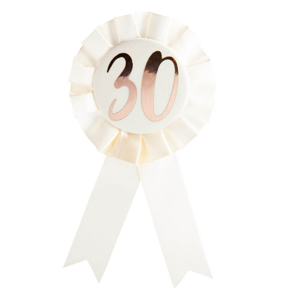 Anniversaire rose or sur l'insigne de rosette blanche